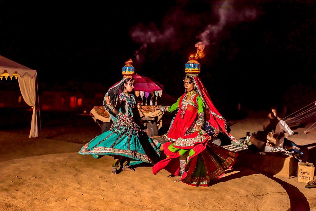 ホテル ジョガン ジャイサルメール キャンプ Sām エクステリア 写真